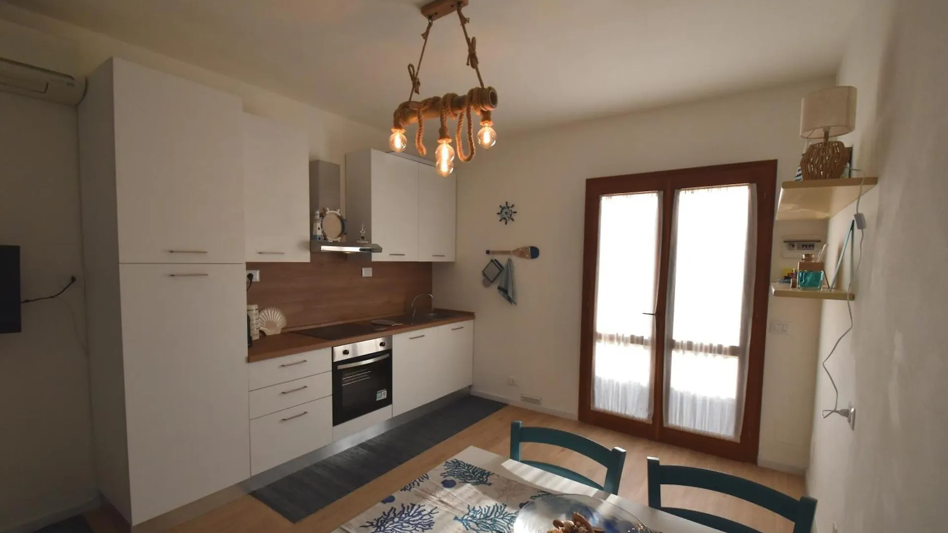 Appartamento Amapola - Bilocale In Zona Mare Con Clima E Posto Auto Marina di Campo Apartman
